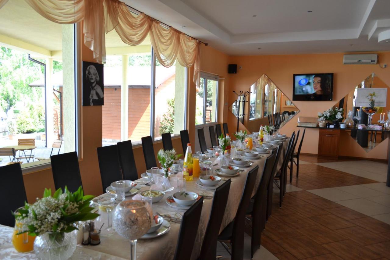 "Vanilla" Pokoje I Apartamenty Nad Brzegiem Jeziora Окунинка Экстерьер фото